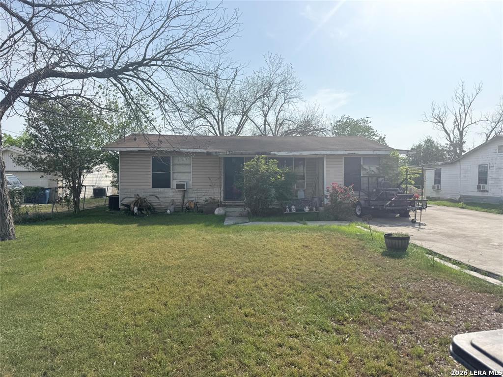 137 N KOWALD LN, New Braunfels, TX 78130 — photo 1