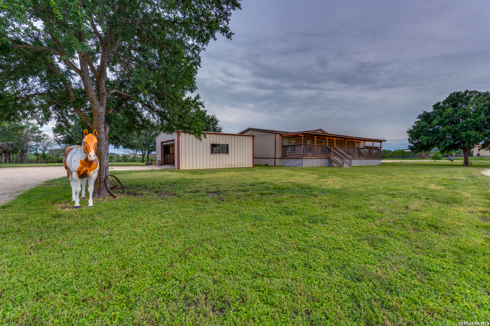 337 DEWEY LN, ,  78155 — photo 1