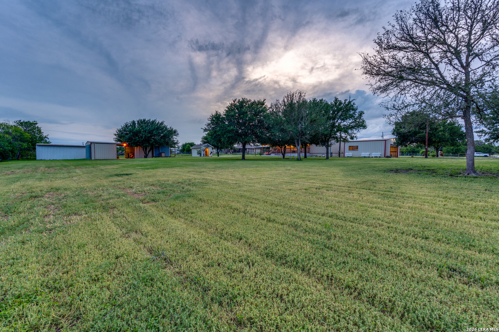 337 DEWEY LN, Seguin, TX 78155 — photo 1