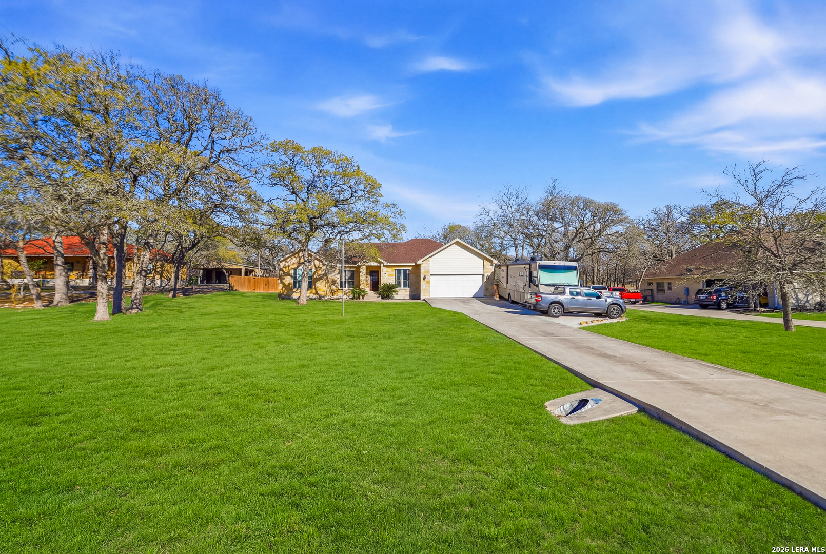528 Jacobs, , 78121 — photo 1