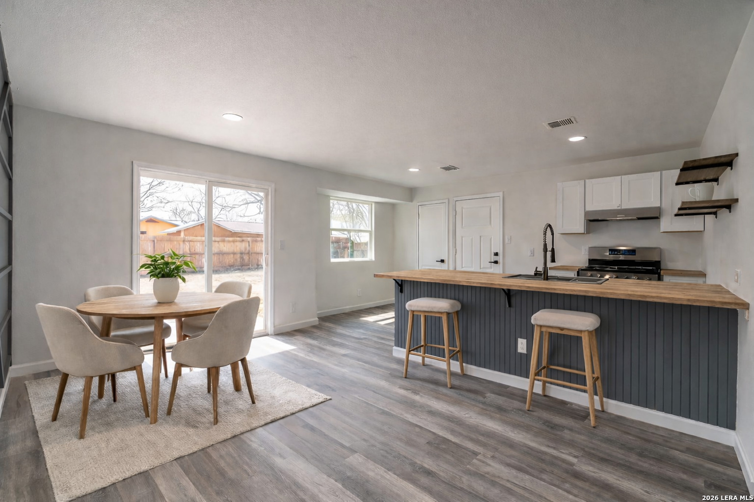 7022 Brownleaf, , 78227 — photo 1
