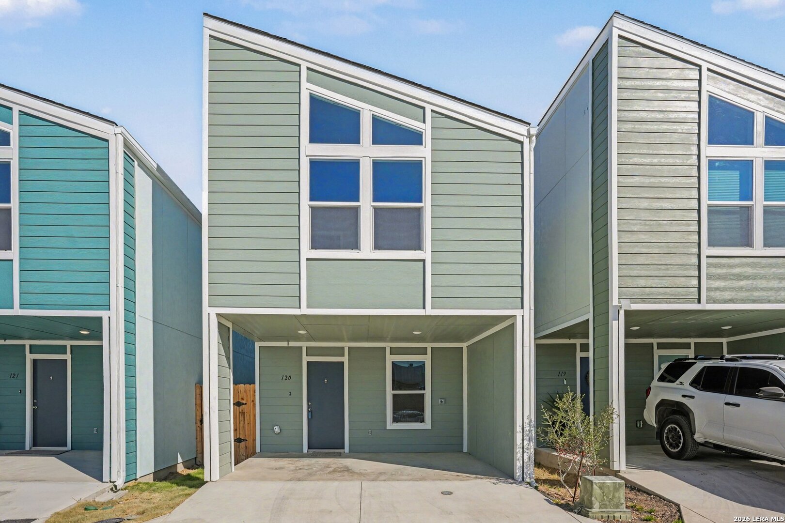 310 W Evergreen ST #120, San Antonio, TX 78212 — photo 1