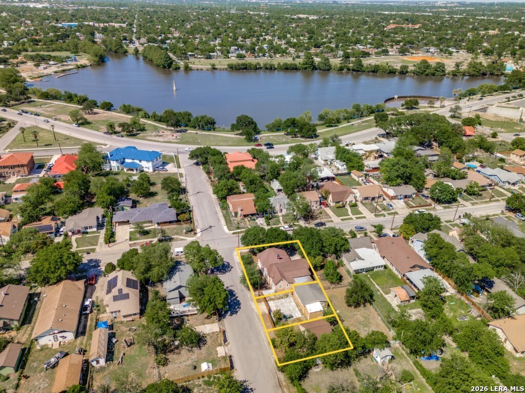 1246 Waverly, San Antonio, TX 78201 — photo 1