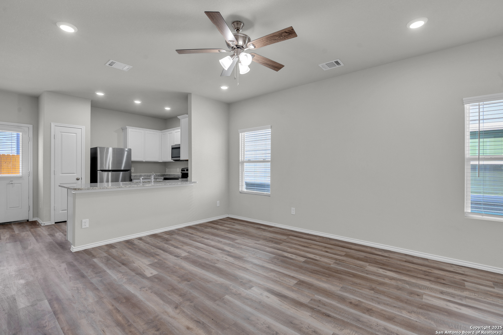 8911 Fm 1560 305-306, ,  78254 — photo 1