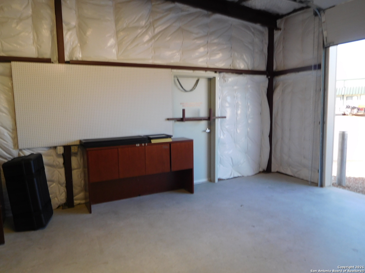 8603 US Highway 281 N, ,  78070 — photo 1