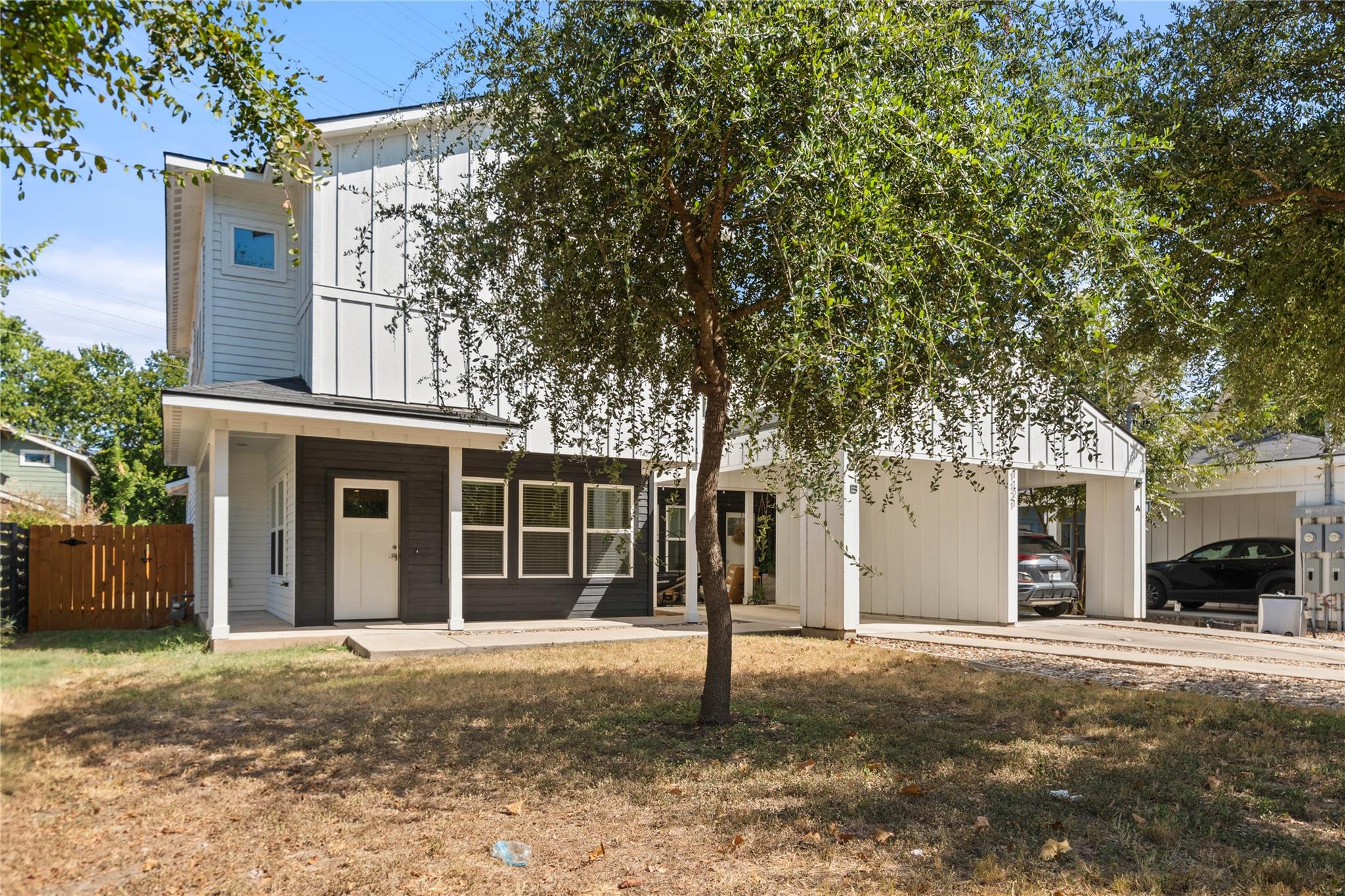 1121 Walton, Austin, TX 78721 — photo 1