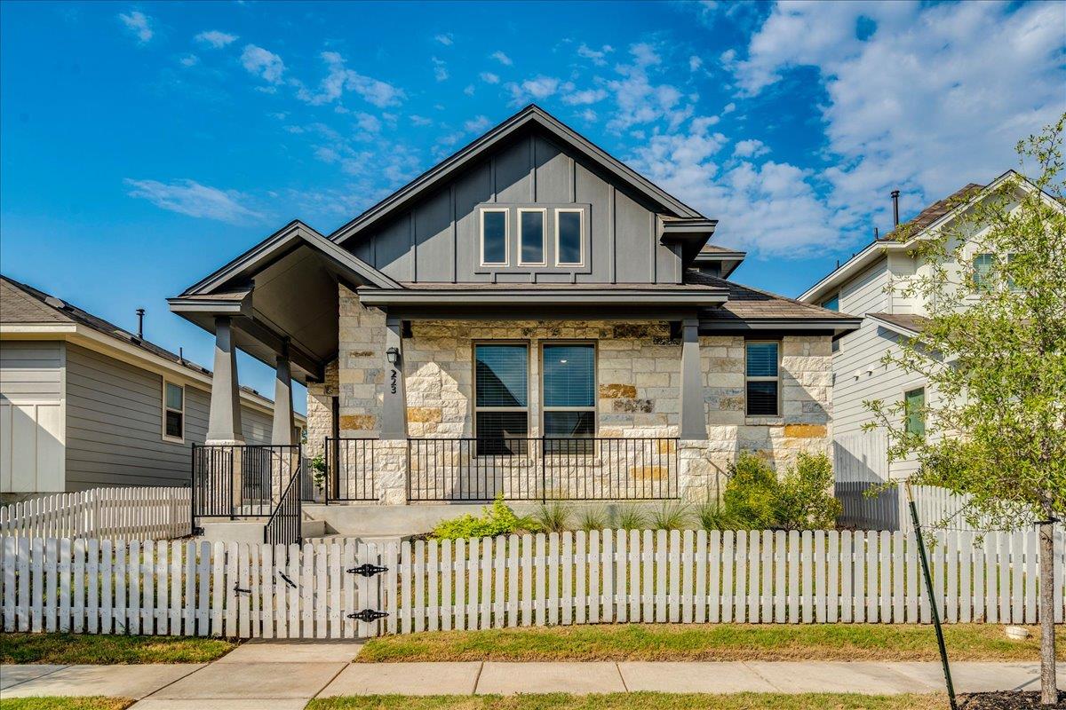223 Rieber, Kyle, TX 78640 — photo 1