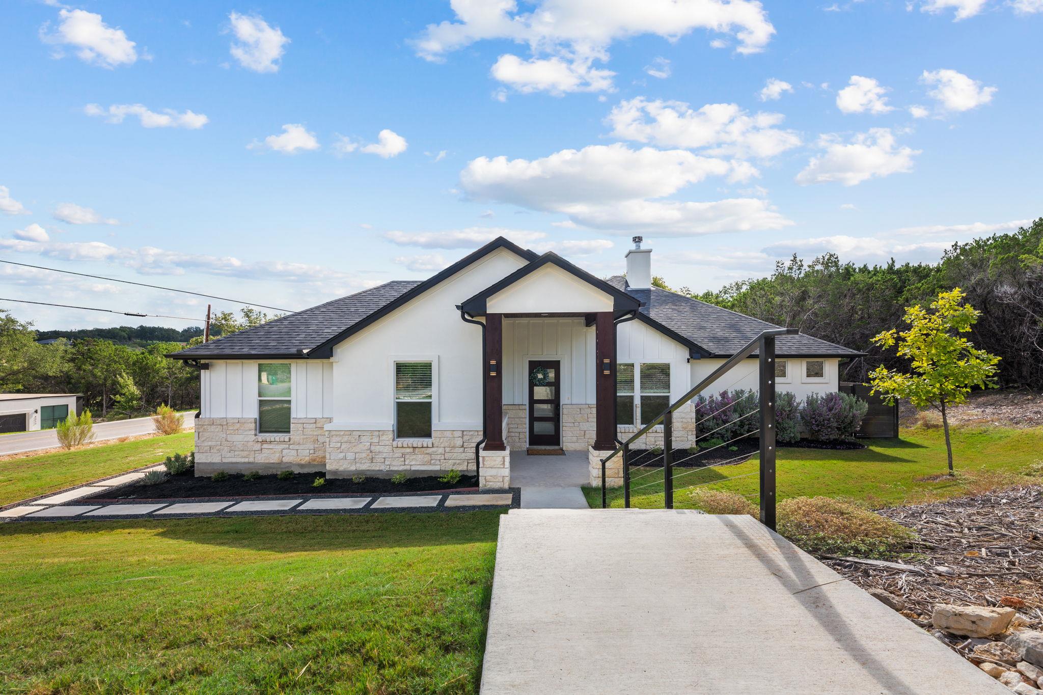 20901 Oak Dale, Lago Vista, TX 78645 — photo 1