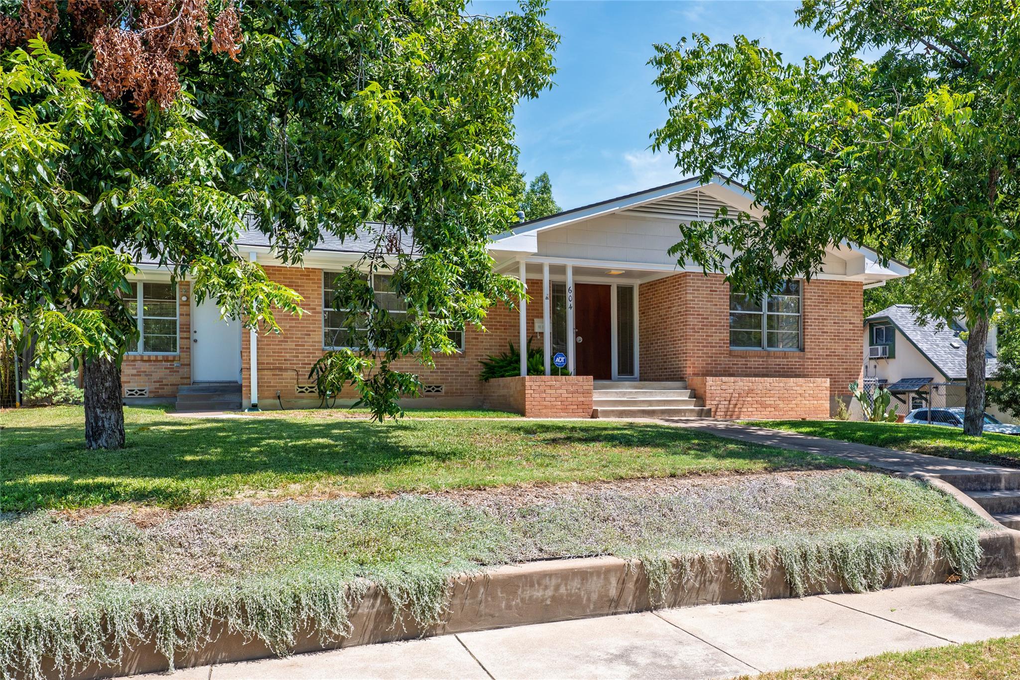 604 Bellevue, Austin, TX 78705 — photo 1