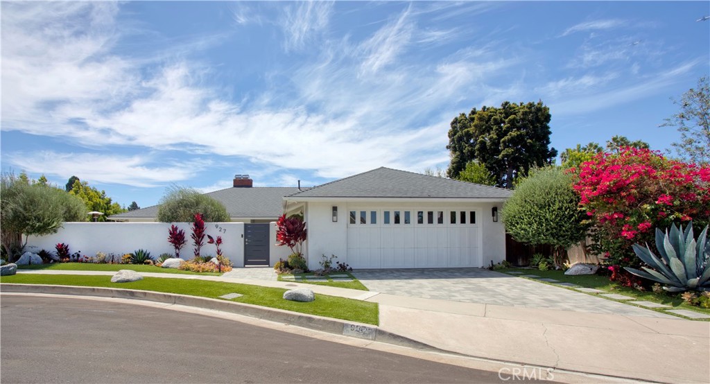 927 Bellis Street, Newport Beach, CA 92660 — photo 1