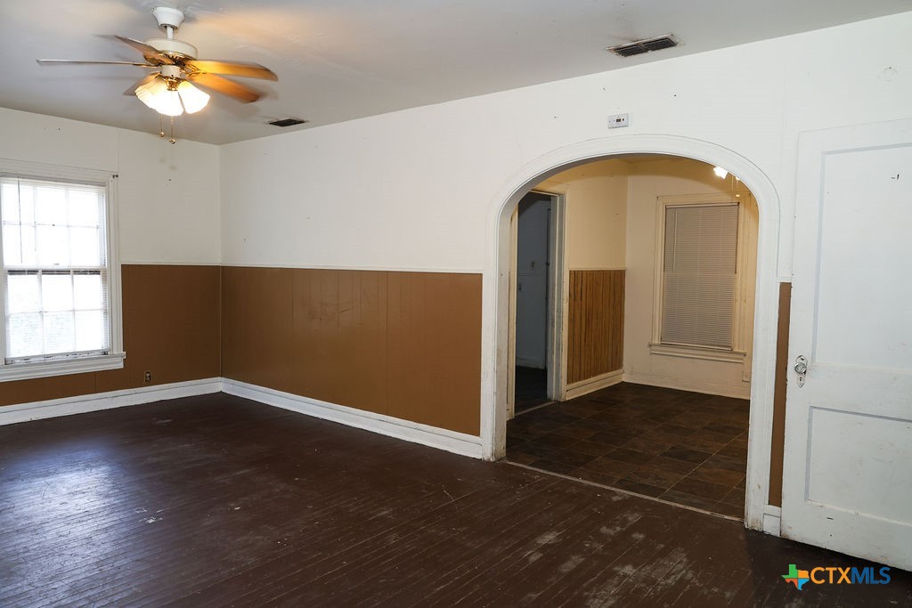 506 Krause, Victoria, TX 77901 — photo 1