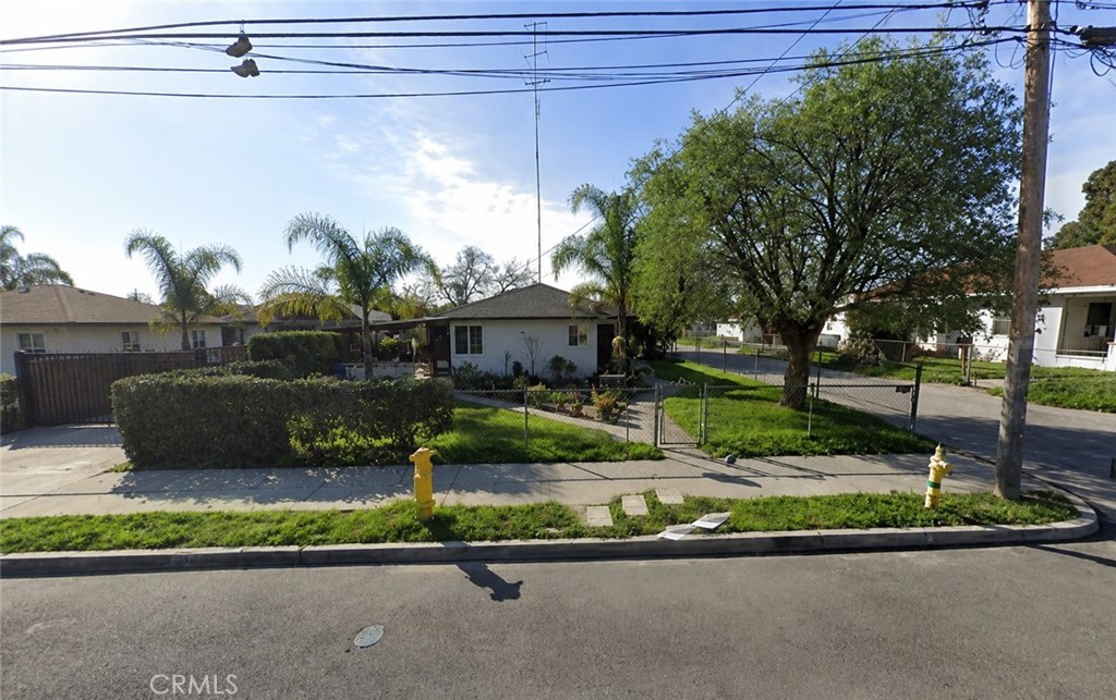 1455 Vine, San Bernardino, CA 92411 — photo 1