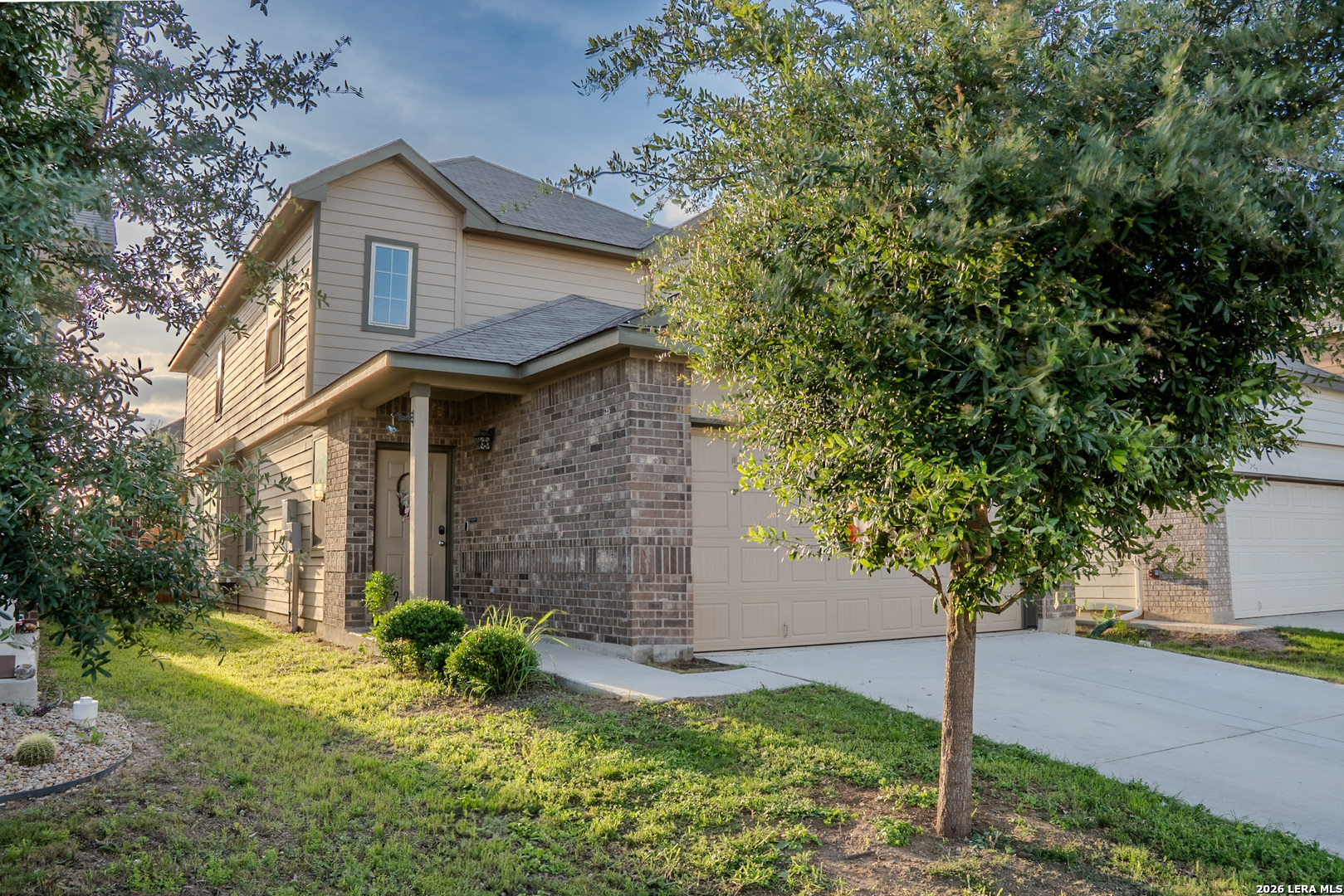10563 GREEN ROCK DR, San Antonio, TX 78223 — photo 1