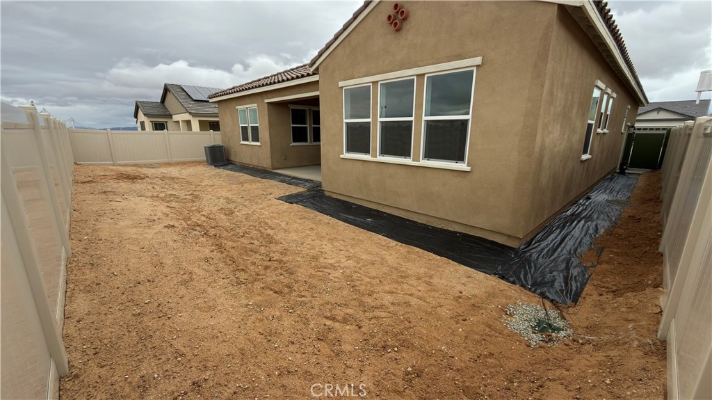 6438 Castle Crags Avenue, Hesperia, CA 92345 — photo 1