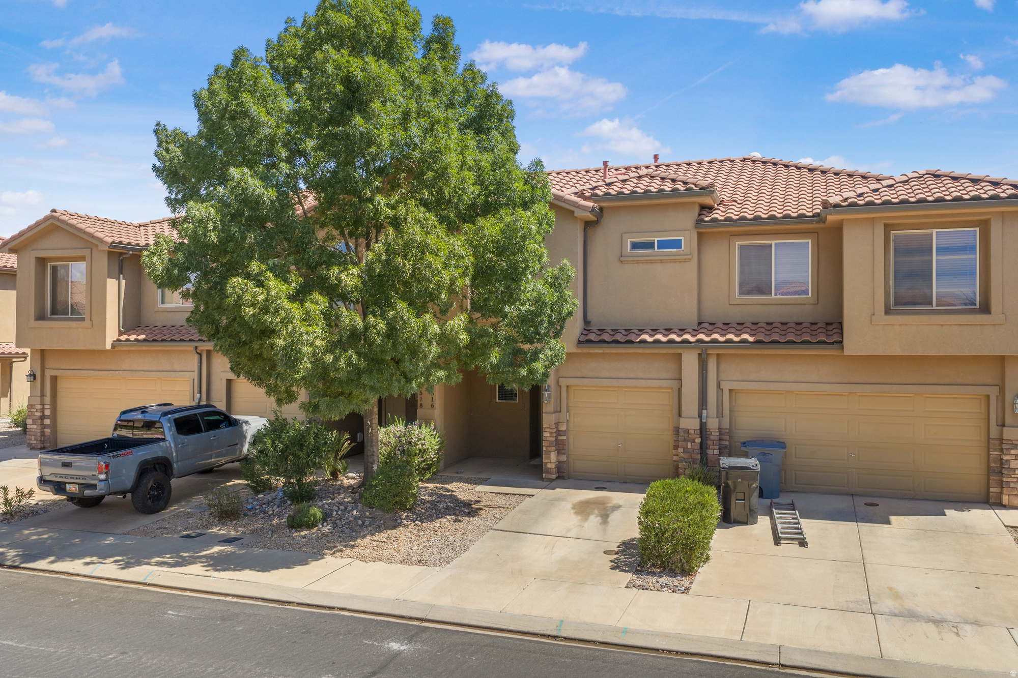 2516  MANZONI RD, Santa Clara, UT 84765 — photo 1