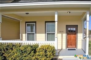 602 and 604 E Juan Linn Street, Victoria, TX 77901 — photo 1