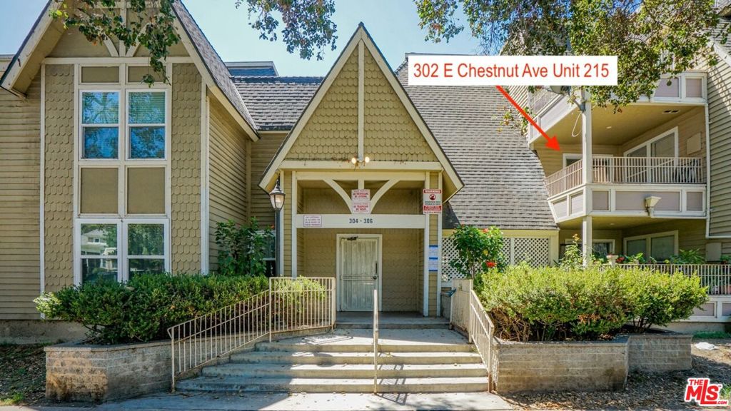 302 E Chestnut Avenue 215, Santa Ana, CA 92701 — photo 1