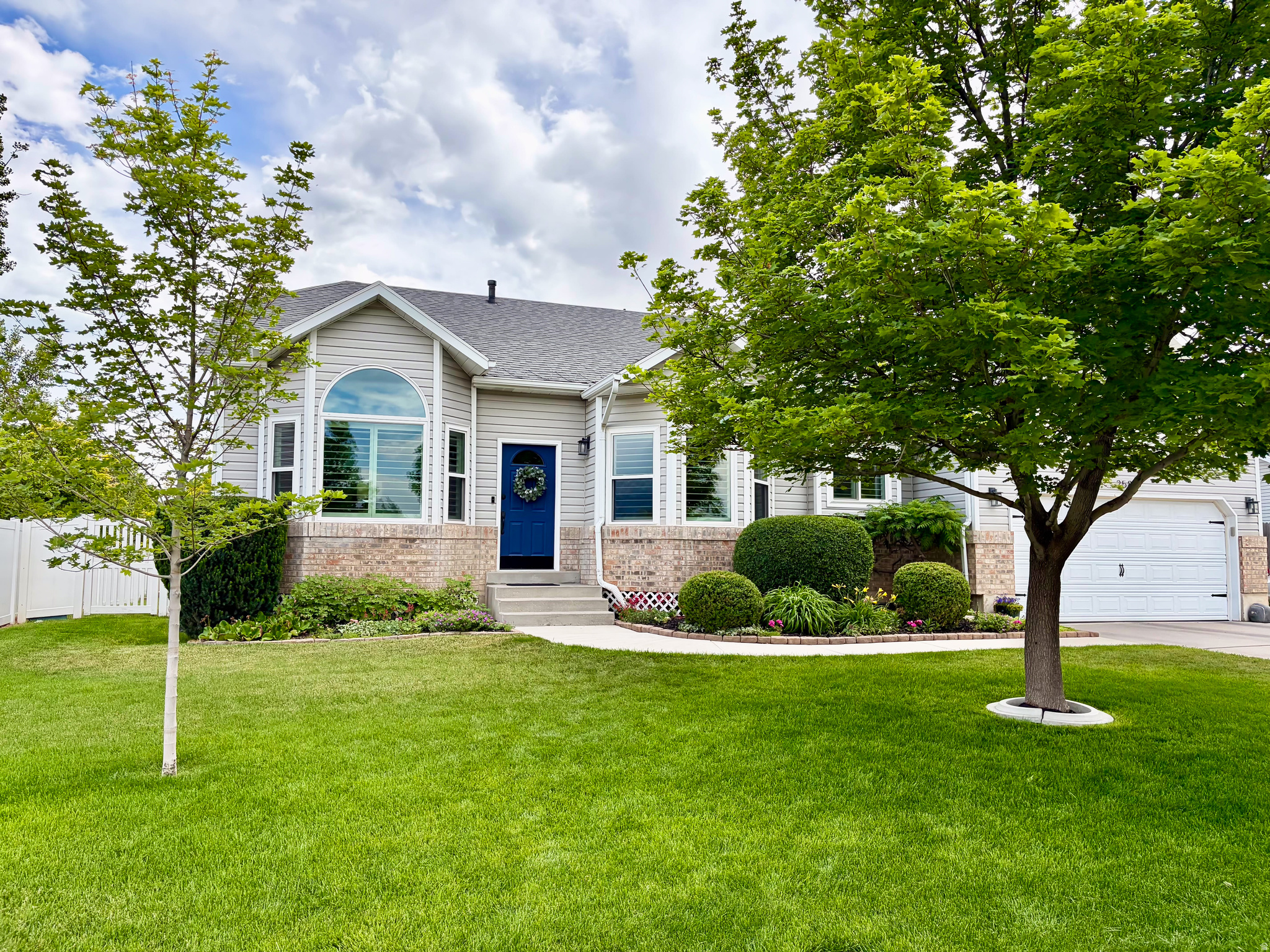 2587 W VISTA MEADOWS DR, Riverton, UT 84065 — photo 1