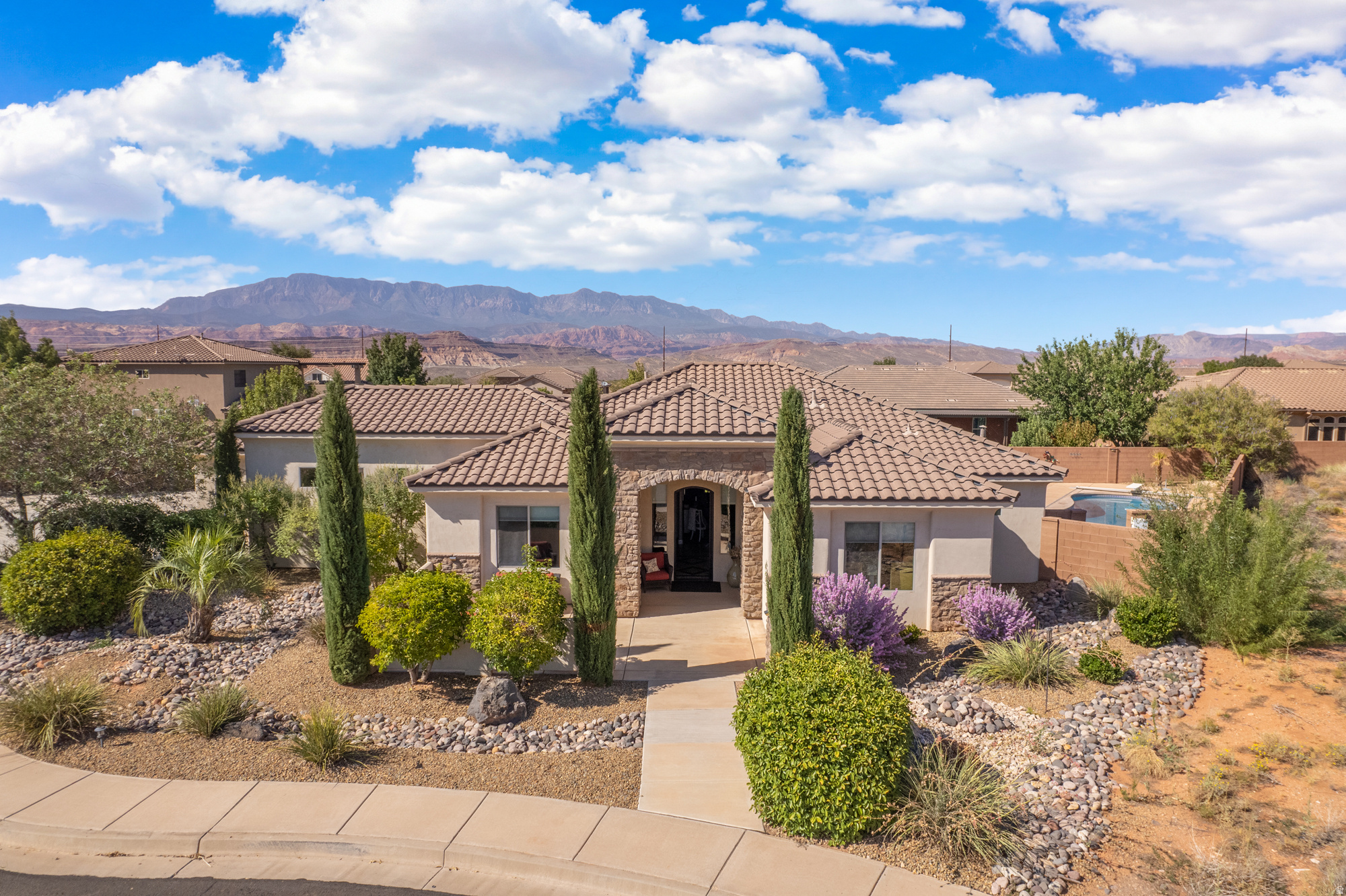 2477 S 4240 CIR, Hurricane, UT 84737 — photo 1