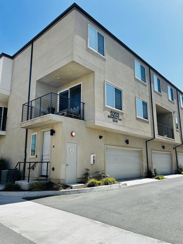 5203 Beachfront Cove 18, San Diego, CA 92154 — photo 1