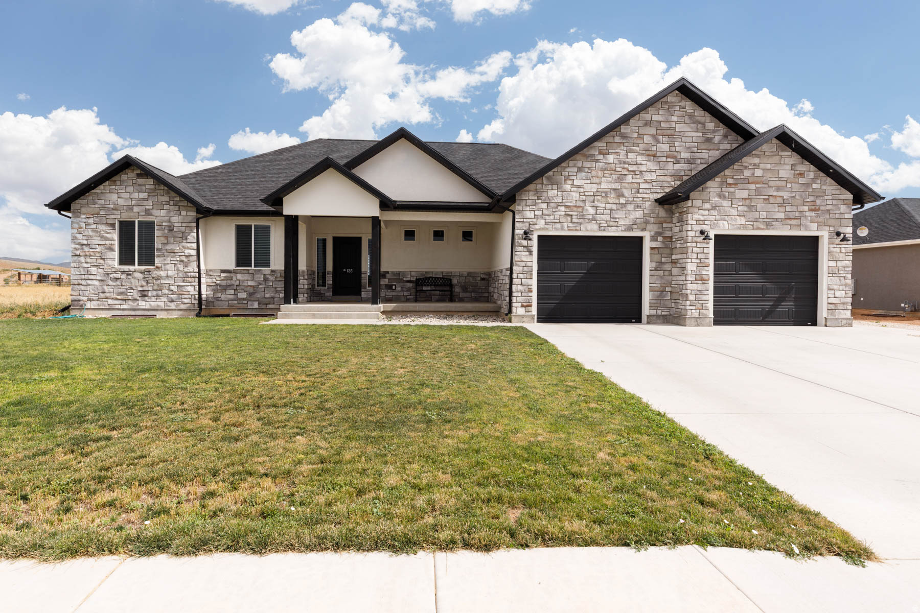 186 W 580 N, Redmond, UT 84652 — photo 1