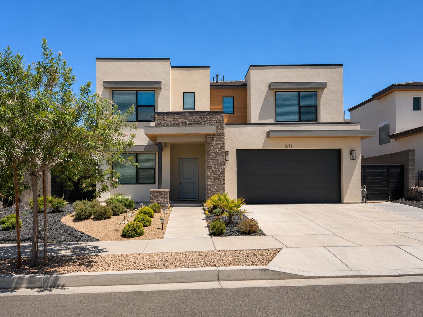 1671 S Cedar Mesa DR, Washington, UT 84780 — photo 1