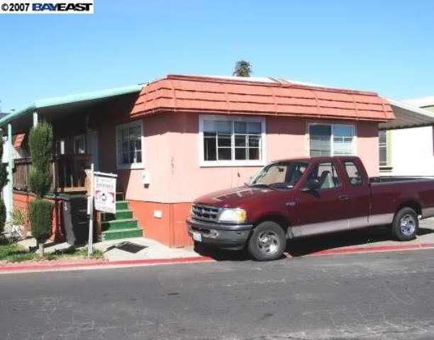 Address withheld, Union City, CA 94587 — photo 1