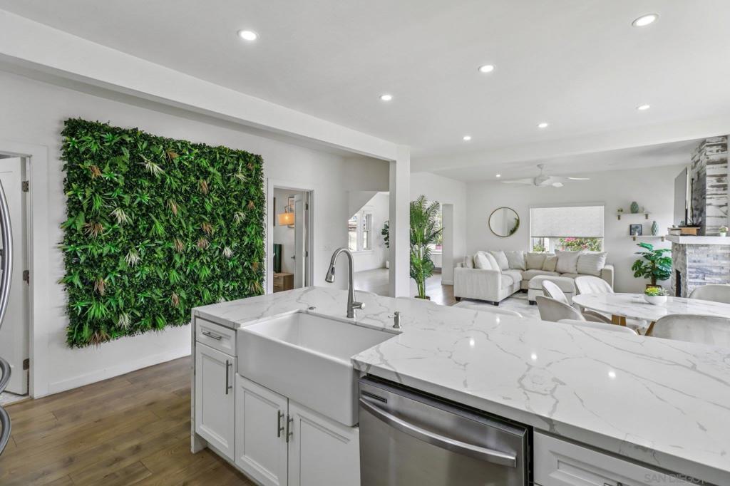 2804 C St, San Diego, CA 92102 — photo 1