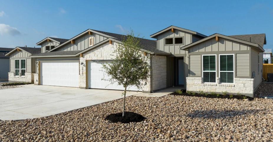 20201 Park Strip, Lago Vista, TX 78645 — photo 1