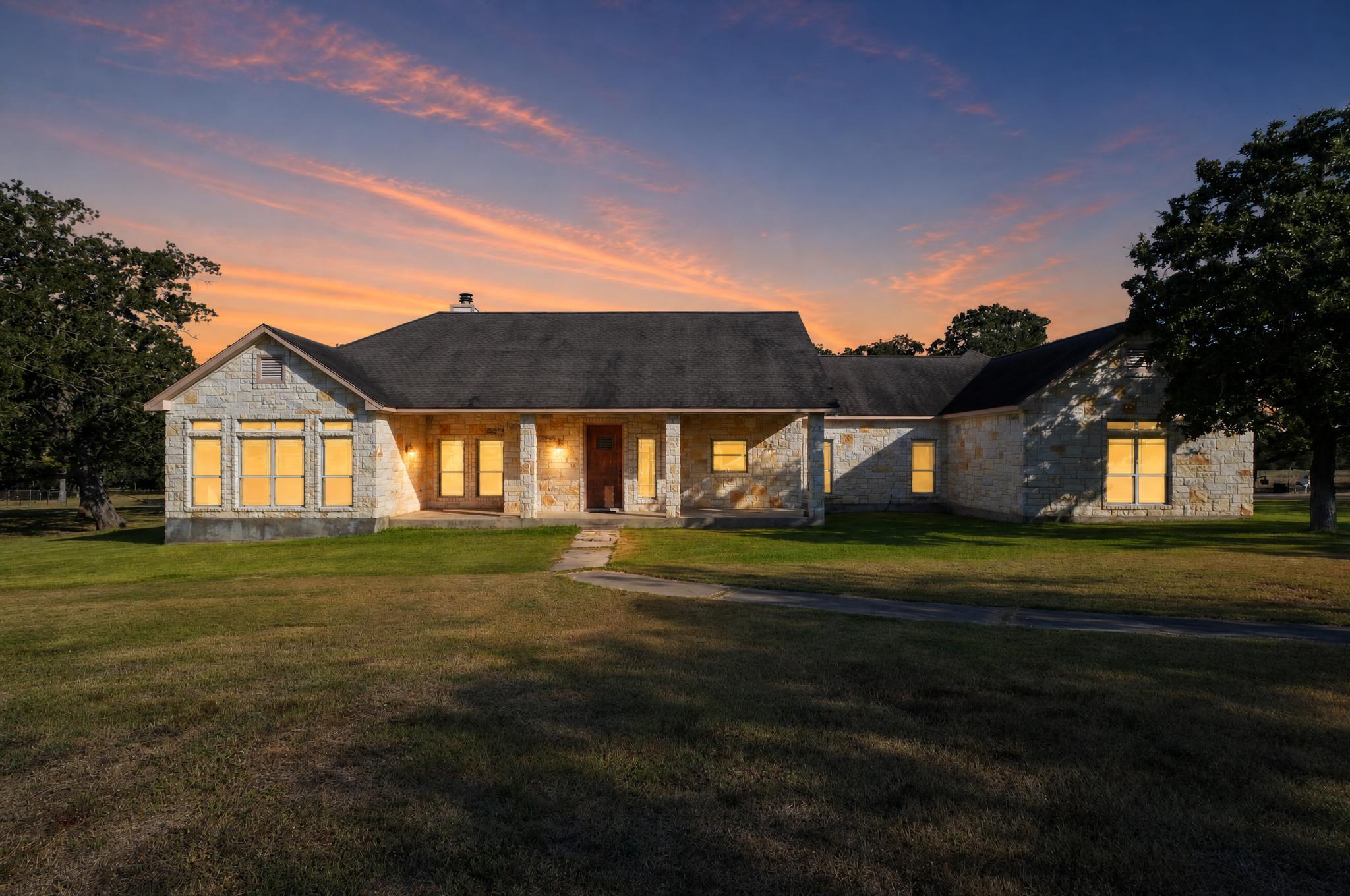 986 High Grove
