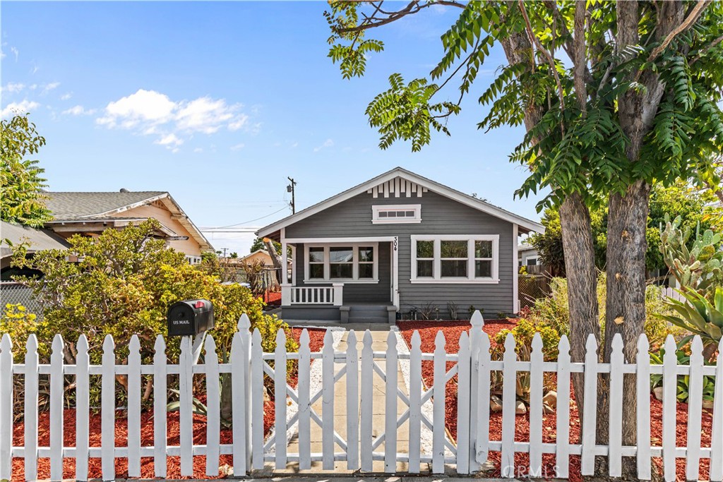 304 N MONTEREY, Ontario, CA 91764 — photo 1