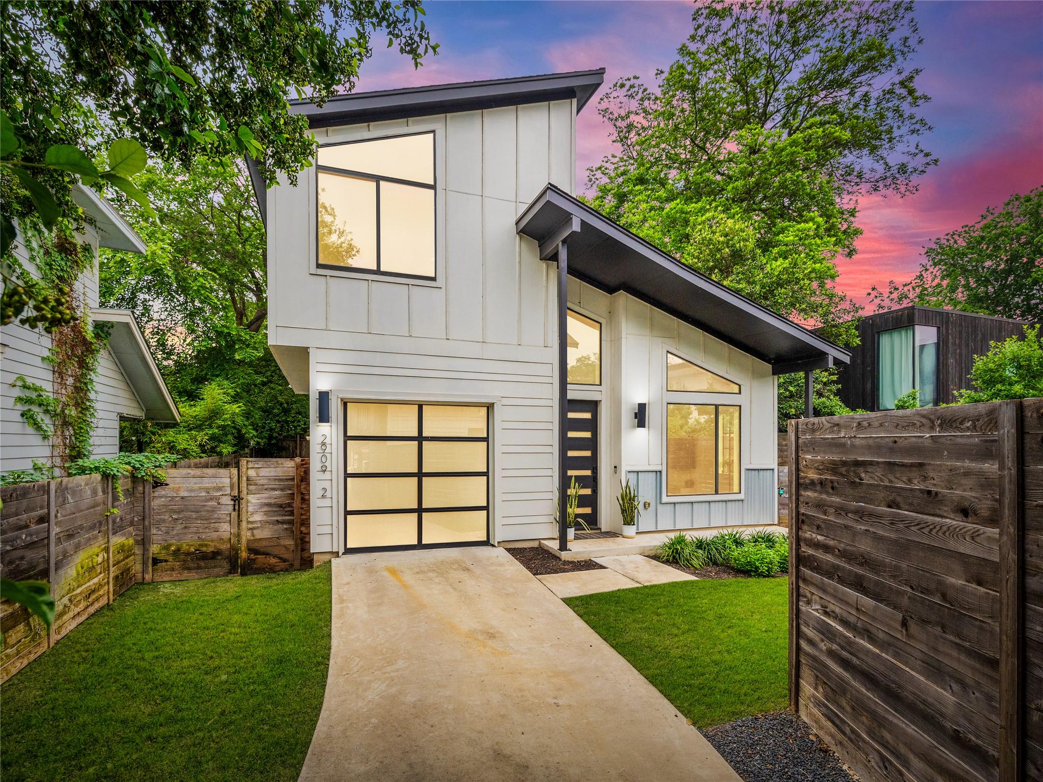 2909 3rd, Austin, TX 78702 — photo 1