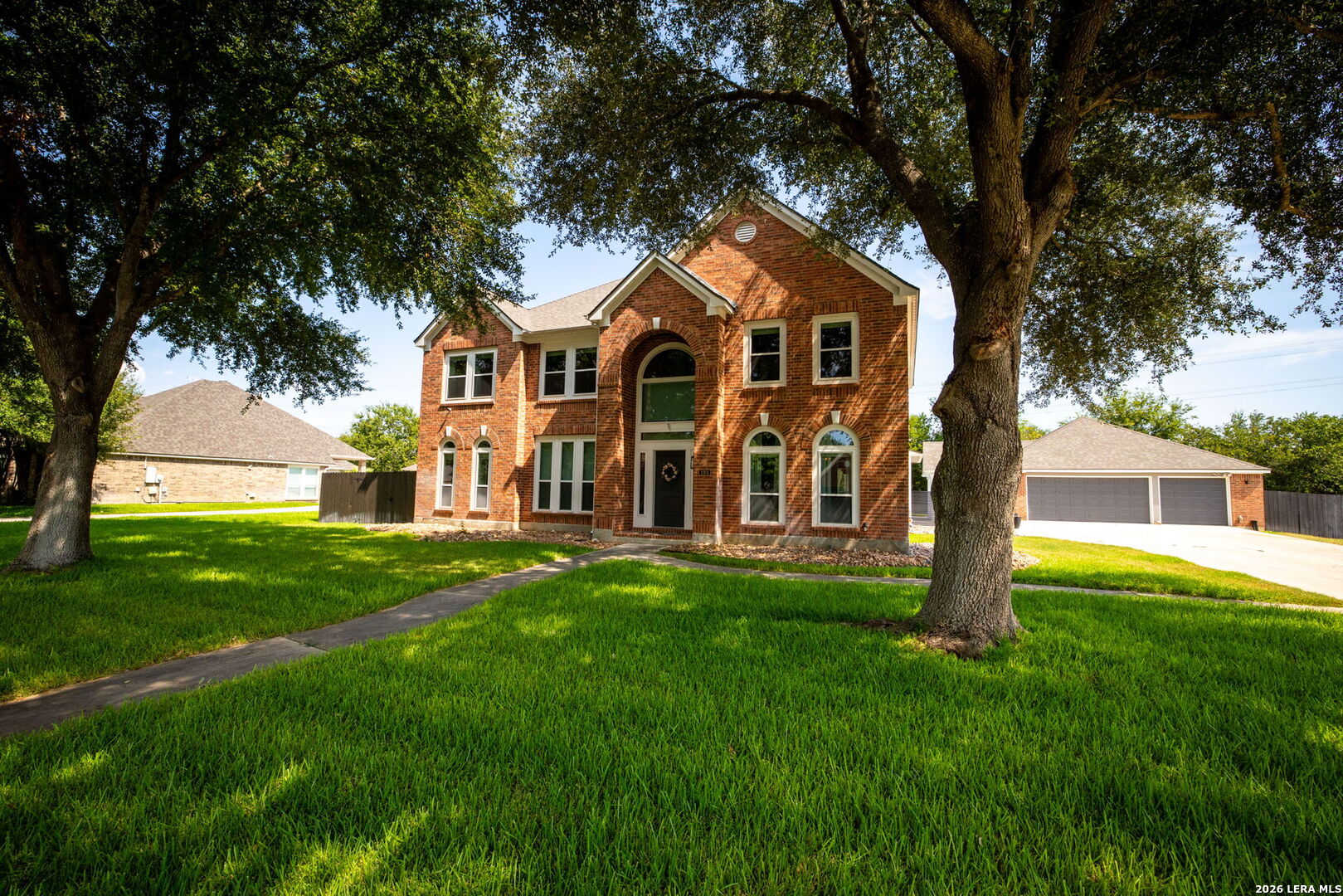 195 LAS BRISAS BLVD, Seguin, TX 78155 — photo 1