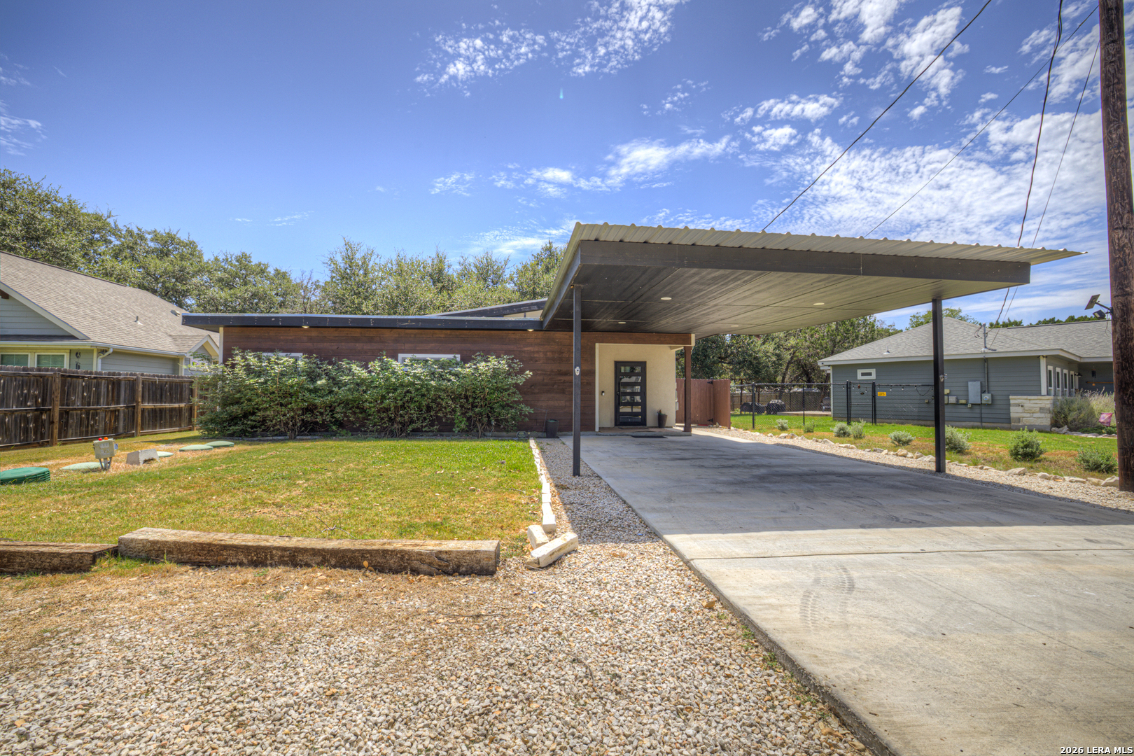 1630 Canyon Edge, Canyon Lake, TX 78133 — photo 1