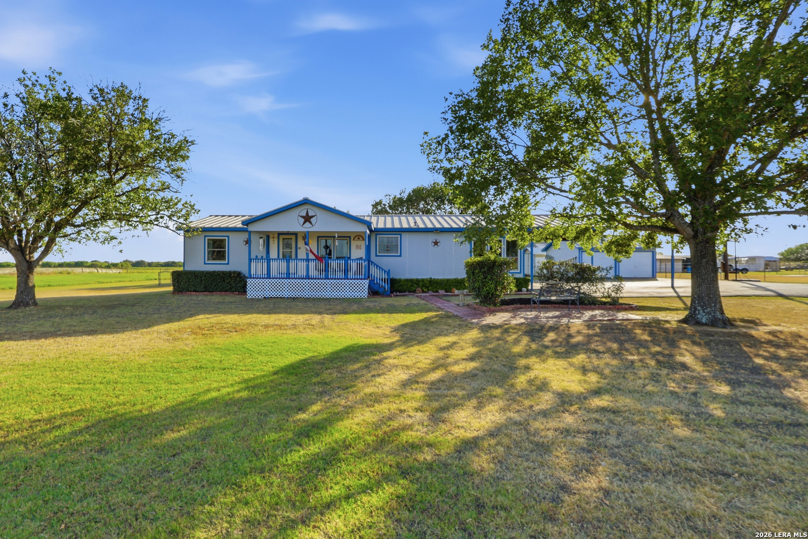 775 WARNCKE RD, La Vernia, TX 78121 — photo 1