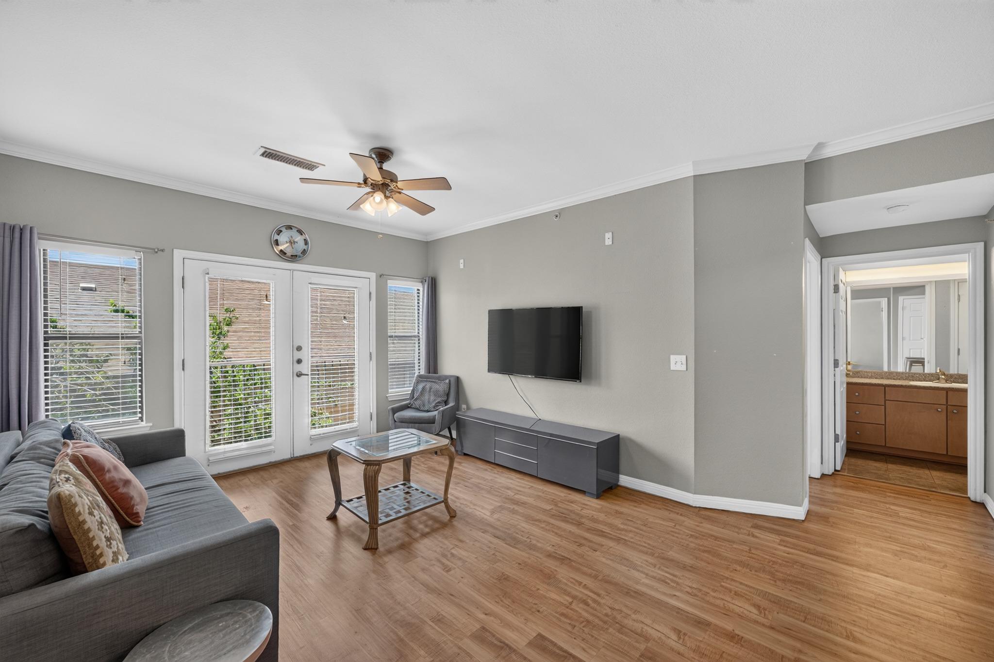 2502 Leon, Austin, TX 78705 — photo 1