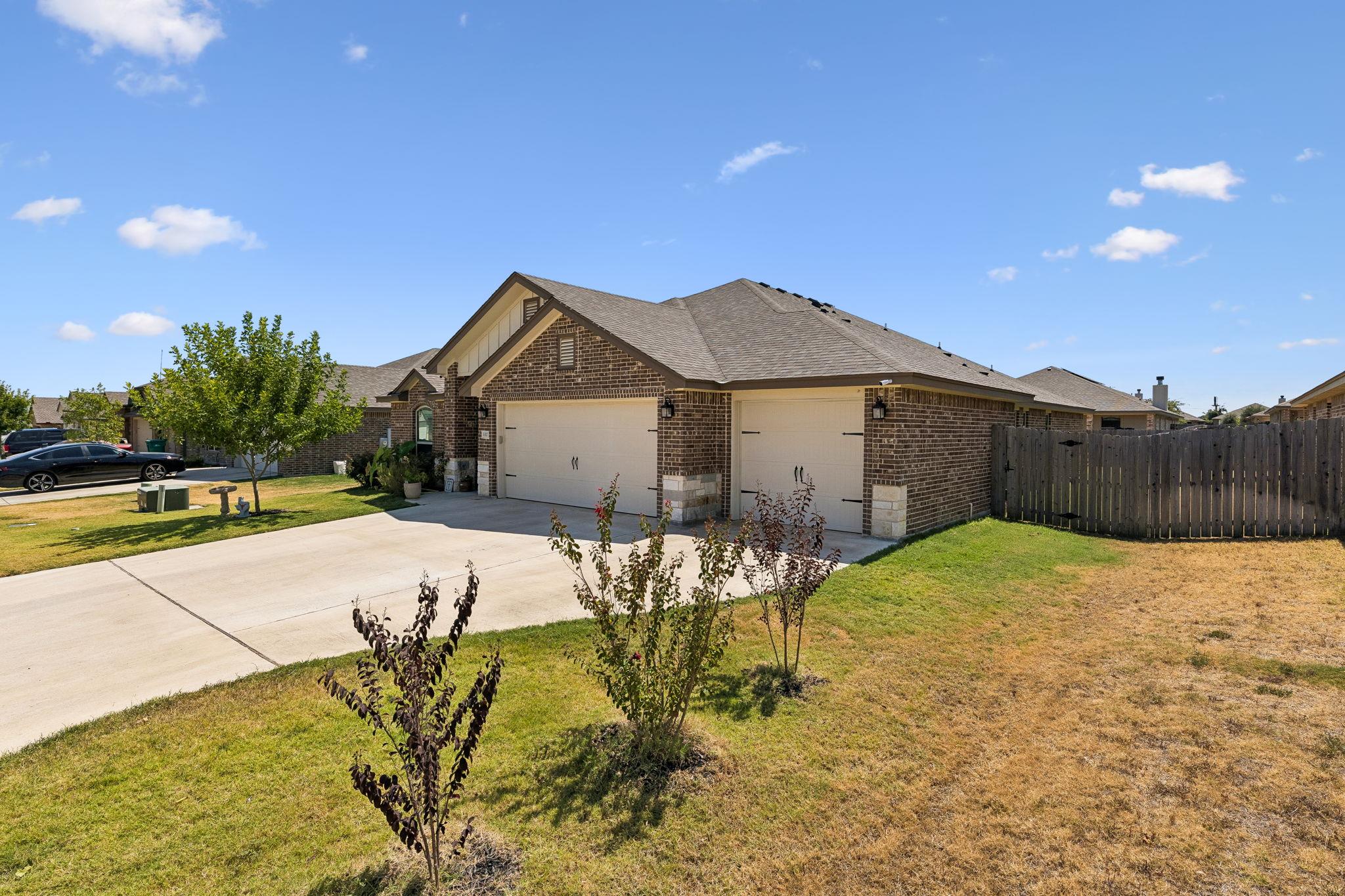 3317 James Ridge, Belton, TX 76513 — photo 1