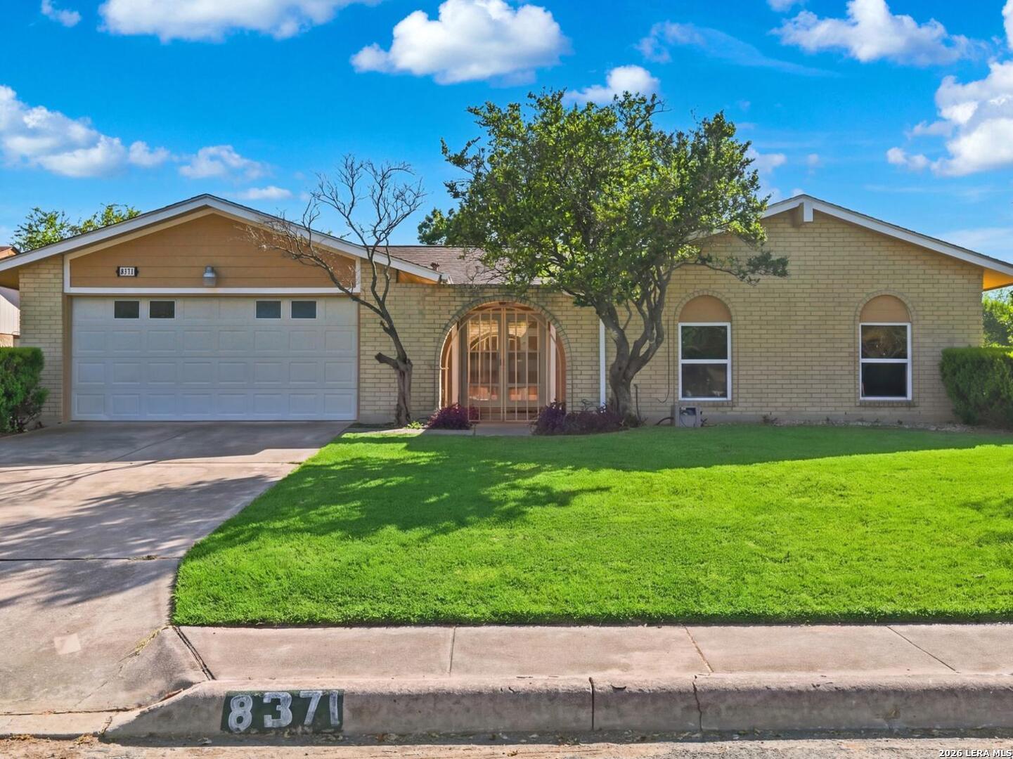 8371 Bent Waters, San Antonio, TX 78239 — photo 1