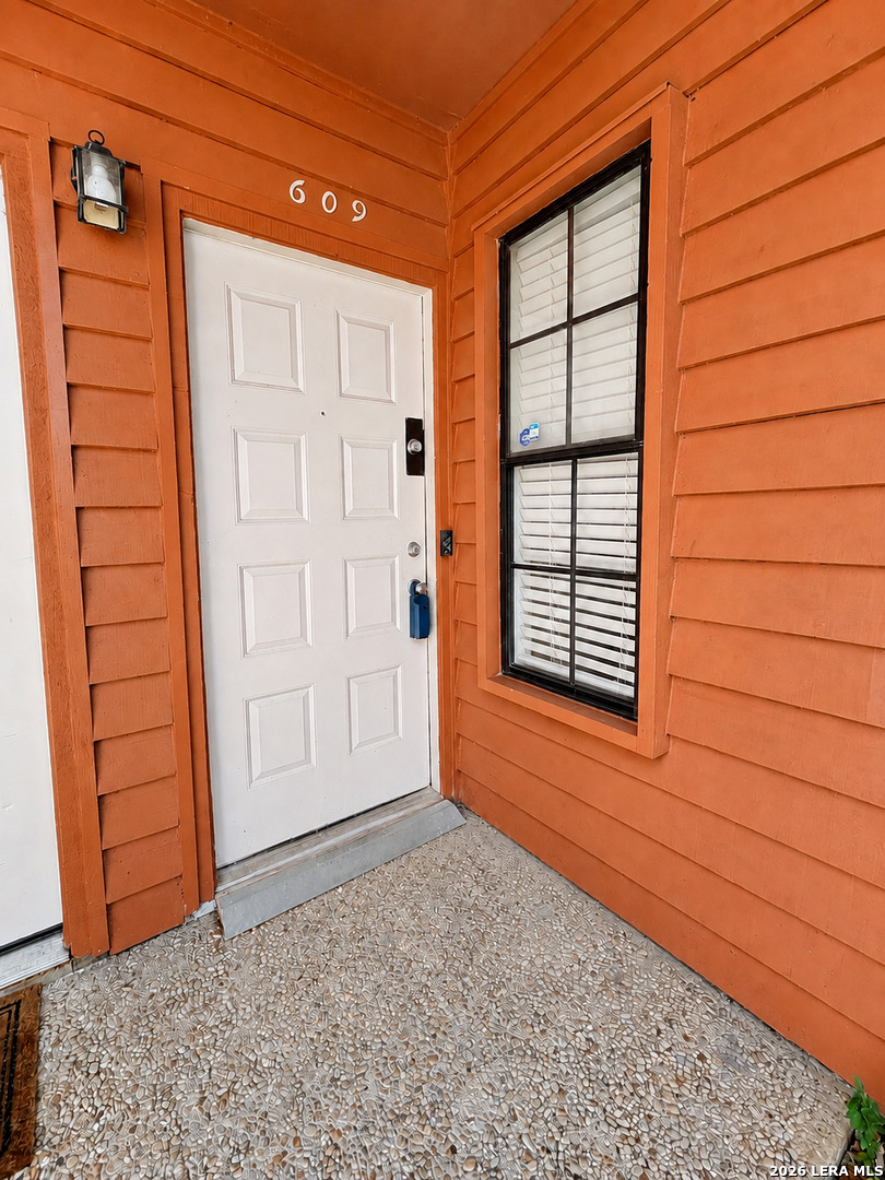 13018 HEIMER RD, San Antonio, TX 78216 — photo 1