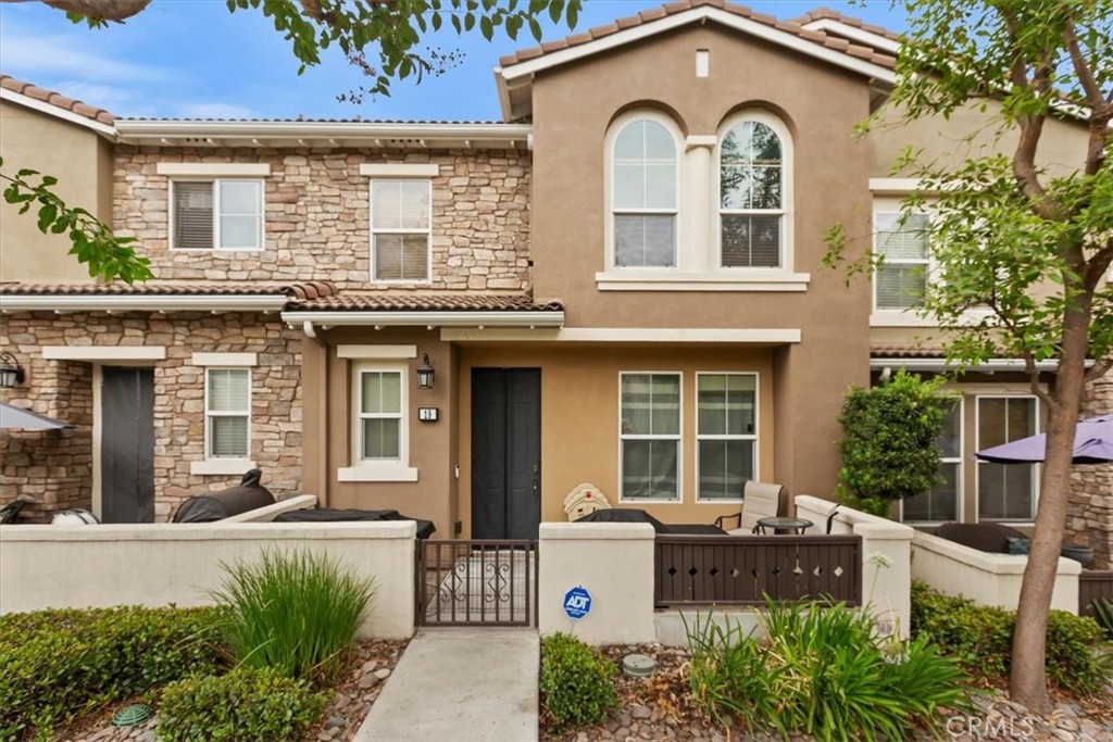 15723 Parkhouse 19, Fontana, CA 92336 — photo 1