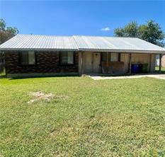 824 Larry, Gonzales, TX 78629 — photo 1