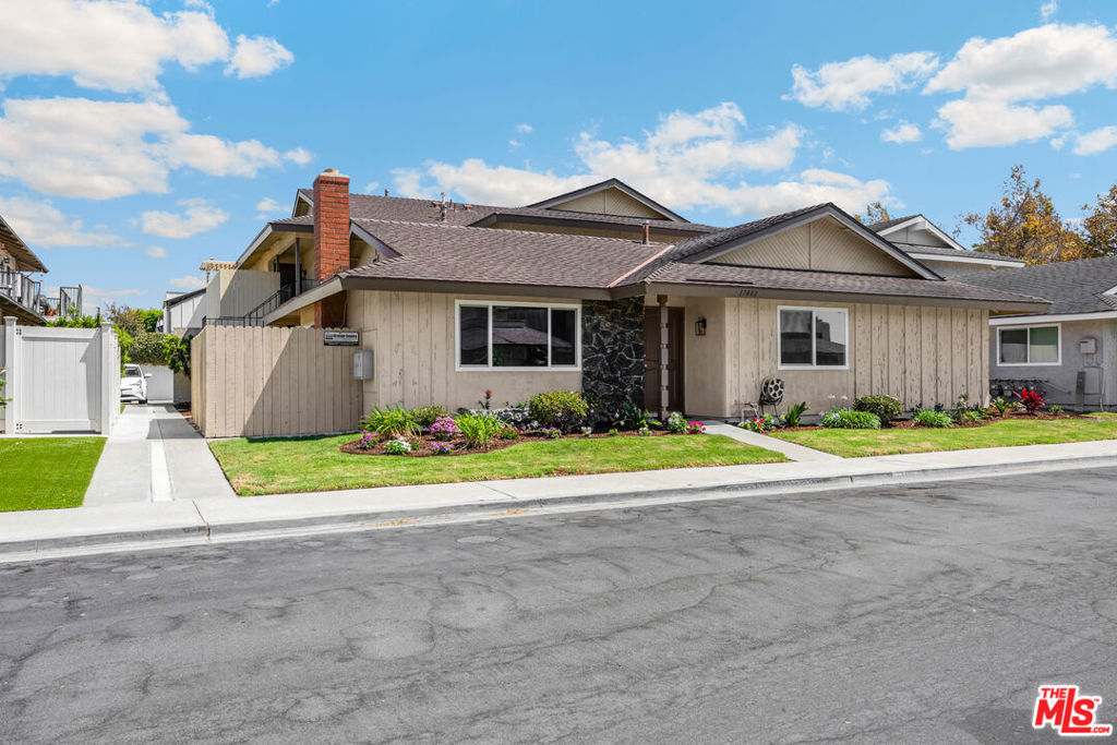 17082 Evergreen Circle, Huntington Beach, CA 92647 — photo 1