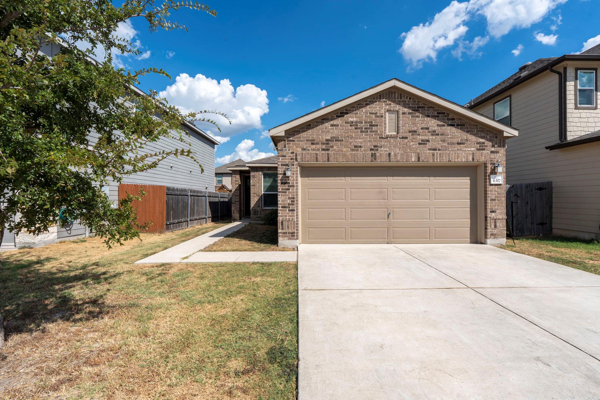 6317 Carriage Pines