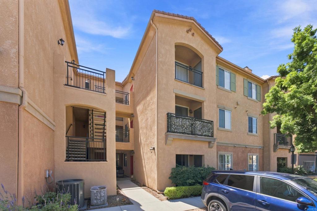 3845 Elijah Ct 613, San Diego, CA 92130 — photo 1