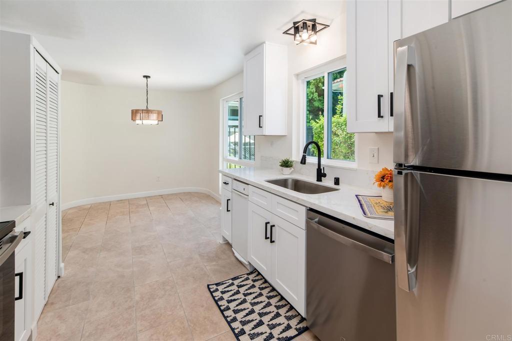 2304 Altisma Way 108, Carlsbad, CA 92009 — photo 1