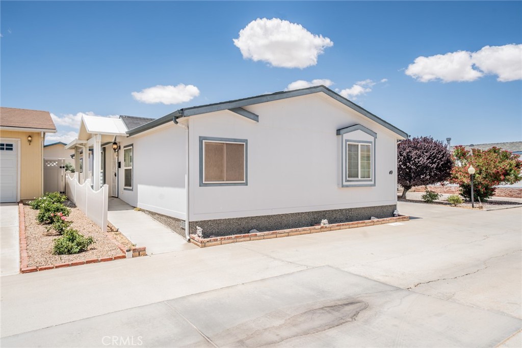 22241 Nisqually 49, Apple Valley, CA 92308 — photo 1