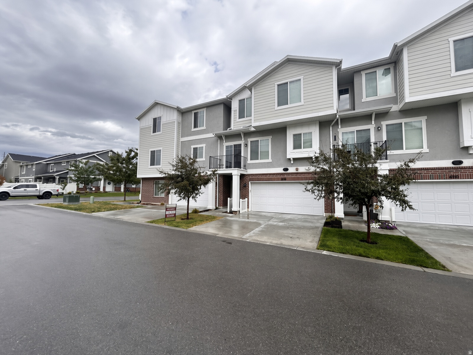 4214 W WILLARD PARK CT, Riverton, UT 84096 — photo 1
