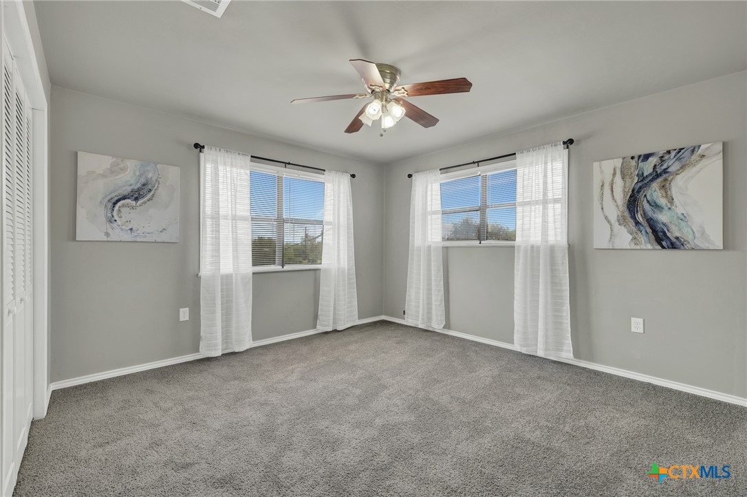 580 Zipp, New Braunfels, TX 78130 — photo 1