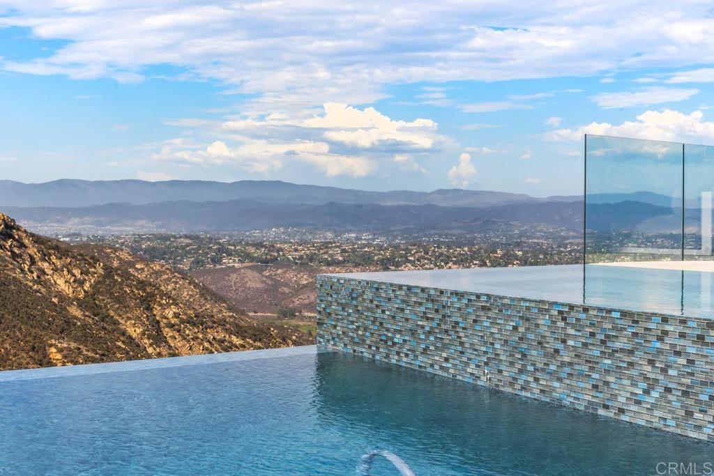 18338 Avenida Apice, Rancho Santa Fe, CA 92067 — photo 1