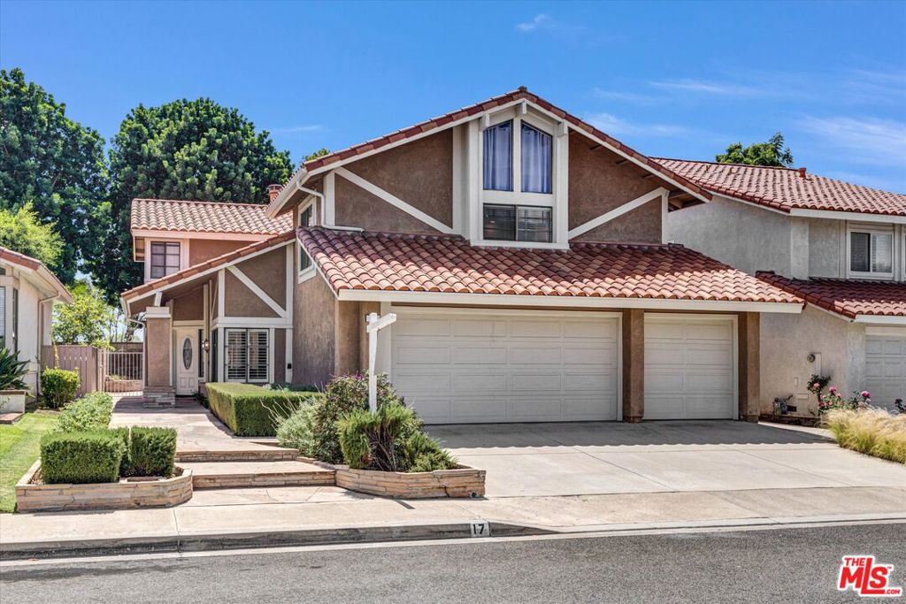 17 Castillo, Irvine, CA 92620 — photo 1
